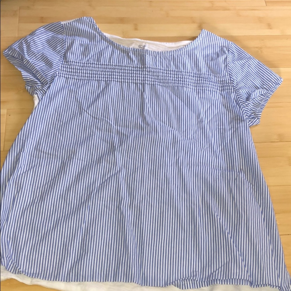 Vineyard vines short sleeve shirt